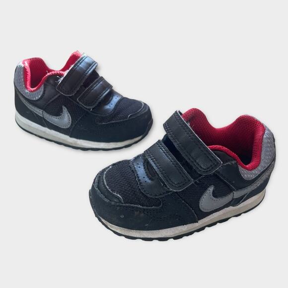 Babies Nike MD Runner (TDV) Boys Girls Toddler Trainers 652966 Sz 5C - Picture 1 of 7